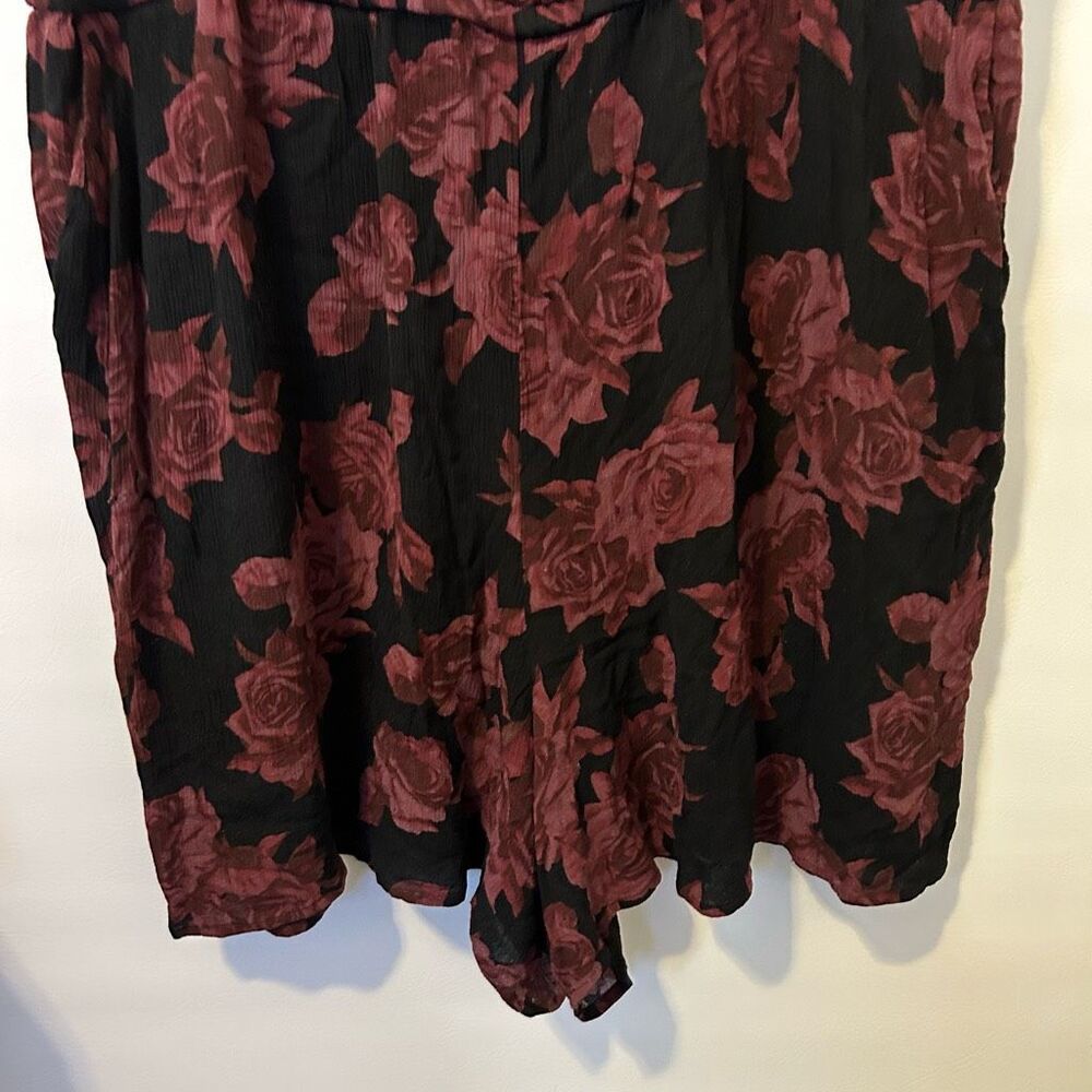 Torrid Black Red Floral Gauze Shorts Romper Size 3X witchy whimsigoth vamp goth - Picture 3 of 12